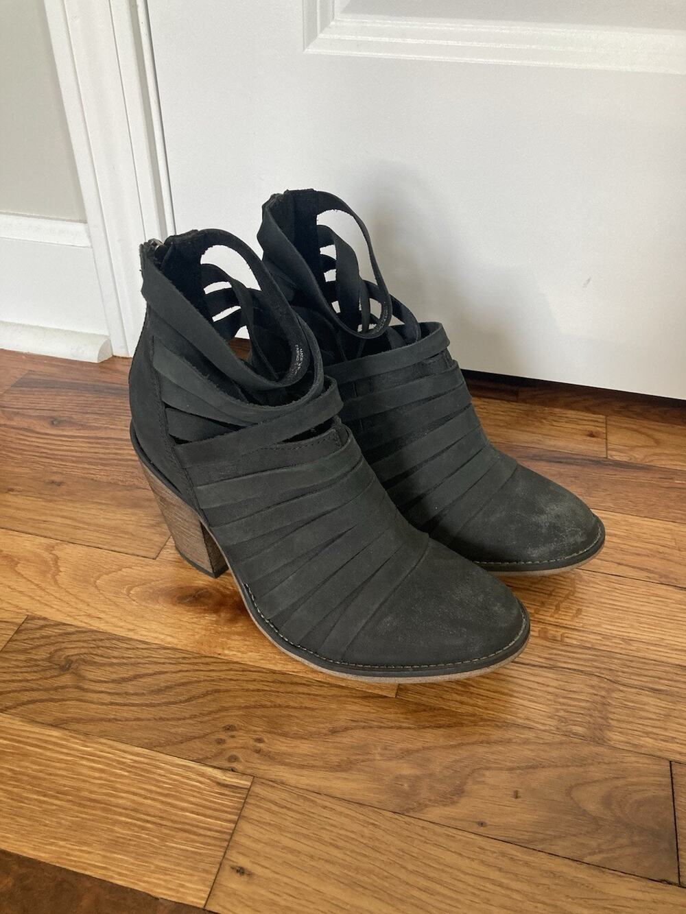 Free People Black Hybrid Strappy Heel Ankle Bootie Distressed Size 37 (US 6.5)